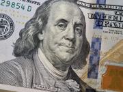 El dólar cedió a $ 1.470 y los bonos y acciones combinan alzas y bajas