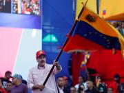 Salsa, conciertos y fiesta: bajo la presión militar de Estados Unidos, Caracas mantiene su ritmo y no muestra temor