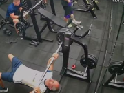 Tragedia en un gimnasio: murió por el golpe de una barra