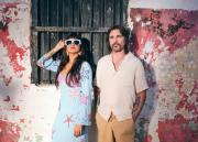 Juanes lanza 'Muérdeme', un nuevo sencillo de cumbia caribeña junto a Bomba Estéreo