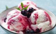 Receta clave para este calor: cómo hacer helado de frutos rojos paso a paso