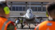 Llegan los primeros F-16 a la Argentina: cómo son los cazas supersónicos que lucen un esquema de pintura furtivo