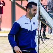 De consolar a los pibes de Reserva a estar en el medio del paro de la Primera