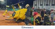 Un helicóptero cayó sorpresivamente sobre unas canchas de tenis
