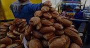 La Paz: Desde hoy la gente puede vender pan en todas las plazas excepto en la San Francisco y Murillo