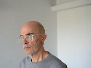 ‘Archivo Madre’: Santiago Loza dedica un libro breve, crudo y sensible a la maternidad