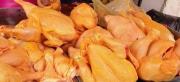 Baja el precio del kilo de pollo en mercados cruceños; este viernes se ofrece en Bs 18,50
