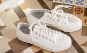 El truco para limpiar las zapatillas sin meterlas al lavarropas: las deja como nuevas en minutos