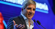 Luis Caputo confirmó que Argentina volverá al mercado internacional de deuda: emitirán un bono a cuatro años