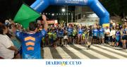 La carrera “Santa Lucía Corre de Noche” tuvo récord de inscriptos por sus calles
