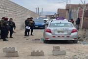 Tacna: Sujetos roban taxi y lo desmantelan en minutos –