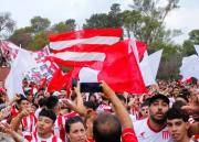 Estudiantes no estará solo: los hinchas preparan un gran banderazo en City Bell
