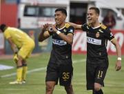 Descomunal goleada de Real Oruro (10-1) sobre Blooming