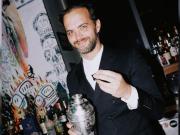 De bachero en Saladillo a ser el barman de Messi y servir a los reyes de España: la historia de Ramiro Ferreri