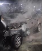 2 muertos en incendio vehicular en la Valle-Coche