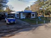 Encontraron muerta a una joven debajo de su cama e investigan a su madre como principal sospechosa