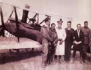 Recuerdos fotográficos: las andanzas del aviador Ernesto Nougués