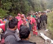 Ocho personas mueren y otras seis quedan heridas tras embarrancarse un vehículo en Yungas