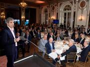 Reforma laboral: bajarán Ganancias a empresas, eximirán alquileres y eliminarán impuestos a electrónicos y autos de lujo