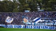 Un hincha de Gimnasia cayó desde una tribuna antes del clásico y fue hospitalizado