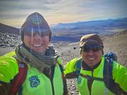 Carabineros Ascienden El Volcán Isluga En Honor Al Próximo Día Nacional De La Montaña