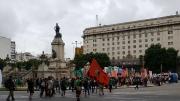 Movilización hacia el Congreso: redoblan la protesta contra la reforma laboral