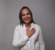 María Beatriz Martínez desde Oslo aborda crisis venezolana y responde a dichos de Jeanette Jara