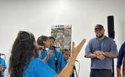 Mario Cáceres protagonizó encuentro motivacional con jóvenes talentos en la Fundación Nacional de la Gaita