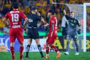 Morales se hace expulsar y Toluca pierde la primera final del Apertura mexicano