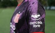 Estudiantes cerró dos nuevos sponsors para la próxima temporada