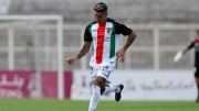Gracias, 'Banana': Palestino comunicó la salida del defensor Cristián Suárez