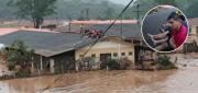 INUNDACIÓN OBLIGA A FAMILIAS DE EL TORNO A REFUGIARSE EN LOS TECHOS
