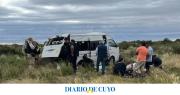 Volcó un utilitario en el que viajaban 15 personas: conmoción por la muerte de Roco