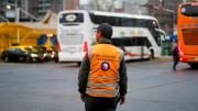 Tiktoker chilena denuncia nuevo método de hurto en buses: Le robaron en pleno Terminal Alameda