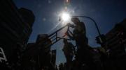 A preparar el sombrero y el agua: Pronostican 36° para este martes en la Región Metropolitana