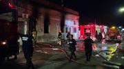 Incendio en un local de televisores se propagó a varias casas en Canelones: hubo cuatro asistidos por inhalación de humo