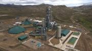 Informe del Gobierno: La planta de cemento de Potosí nunca funcionó; Arce presentó producto de Oruro