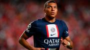 Condenan al PSG a pagar casi 72 millones de dólares a Mbappé
