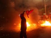 A dos semanas de la elección presidencial, Honduras sigue sin conocer al ganador y crece tensión con denuncias de golpe y autogolpe