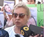 La madre de Karla Robles quiere que la Corte revise una decisión legislativa que benefició a Edmundo Jiménez