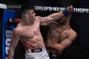 El argentino Kevin Vallejos hizo historia en la UFC con un brutal nocaut
