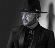 La montaña rusa de emociones que Yván Gray plasmará en su primer libro