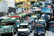 Combustible: Choferes anuncian ampliado y suben el costo del pasaje; el Gobierno dice los convocará a dialogar