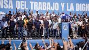 En la Plaza de Mayo, la CGT advirtió: “Si avanza la reforma laboral vamos a ir al paro”