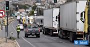 Camioneros critican que calidad de servicio en las carreteras sigue al debe ante nueva alza de peaje