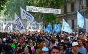 Rechazo a la reforma laboral y pedido de paro general para la CGT: los reclamos de la Plaza