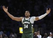 NBA: Giannis Antetokounmpo desmiente rumores sobre su salida de los Bucks