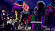 La mujer del video viral del concierto de Coldplay habla por primera vez de los abusos y amenazas que sufrió