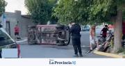 Un auto volcó en Rawson