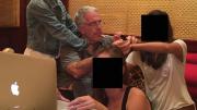 (+Fotos) Bill Gates aparece con chicas desconocidas en nuevas fotos publicadas del caso Epstein
